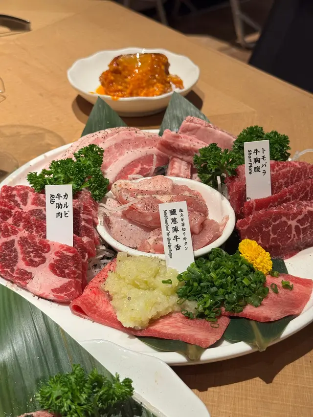 牛胸腹 鹽蔥牛舌 牛肋肉