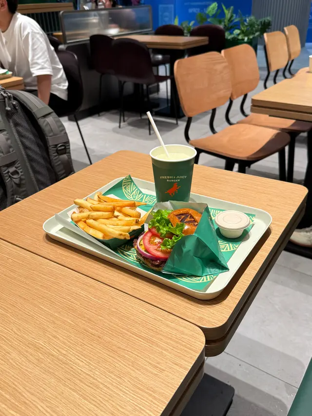 Classic  Burger  Set