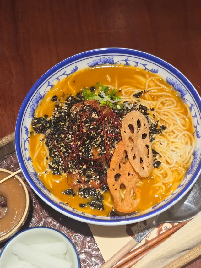 濃香咖喱豬軟骨淮山麵