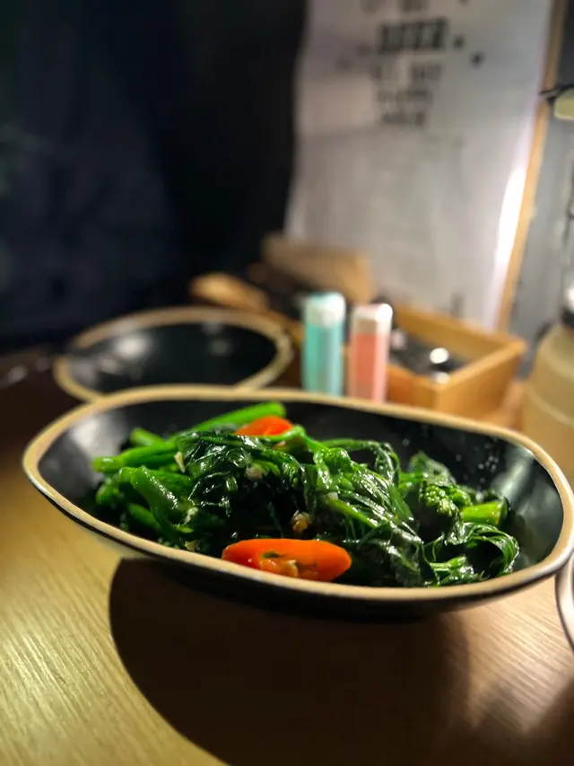 蒜蓉魚露炒芥蘭苗