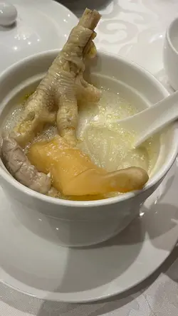 花胶菜胆龙皇杏汁白肺汤