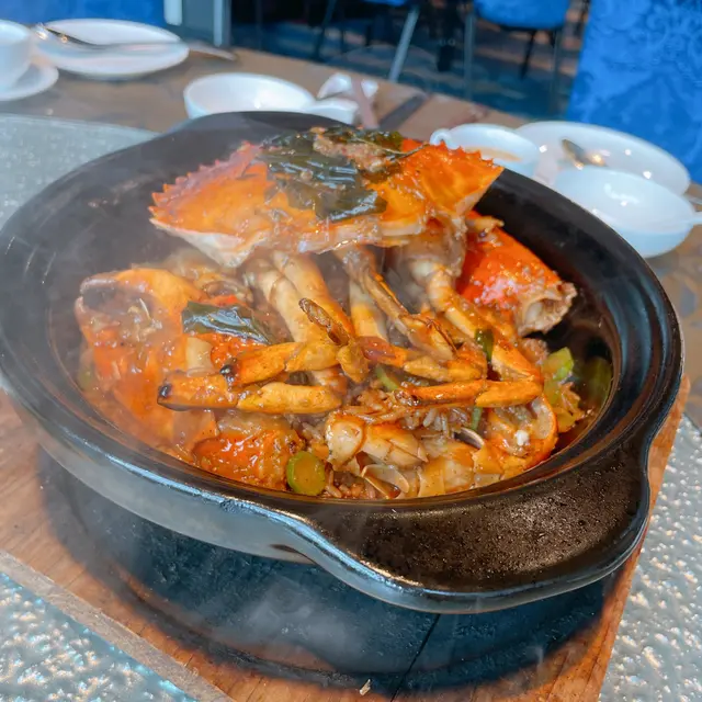 招牌白胡椒蟹炆飯底