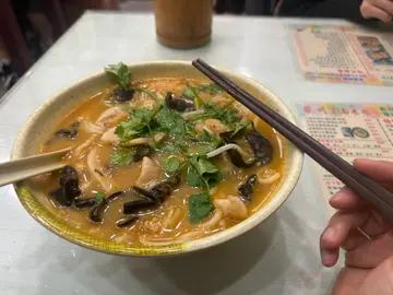 麻酸辣（微辣）有竹笙，鸡肉