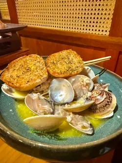 蒜香牛油酒煮蜆