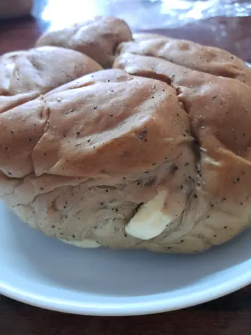 咖啡腰果乳酪包