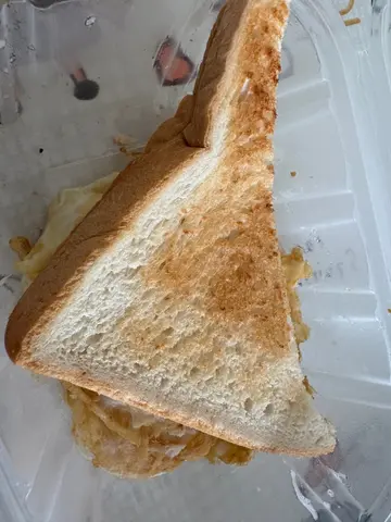 之前係丹麥厚多士,而家變咗普通多士