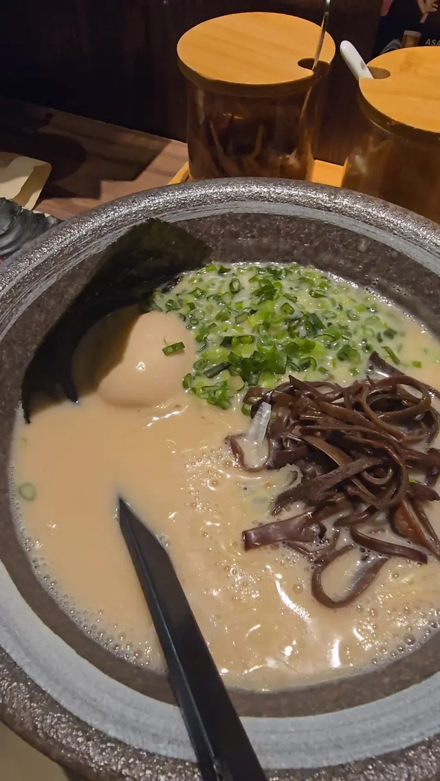 豚骨湯拉麵套餐(包玉子+餃子)