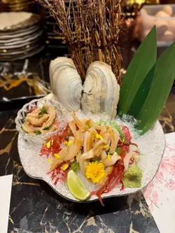 新鮮象拔蚌刺身