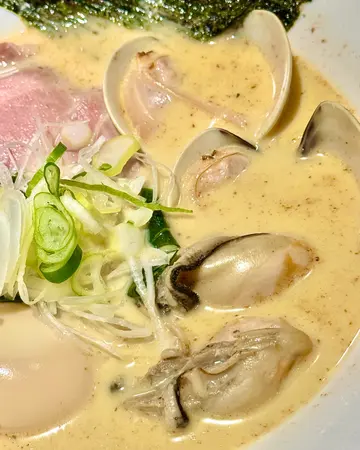 海鮮雞白湯拉麵
