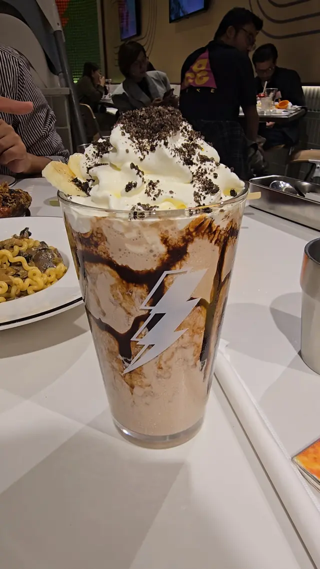 香蕉朱古力奶昔