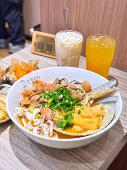 海鲜盛会花甲先生粉