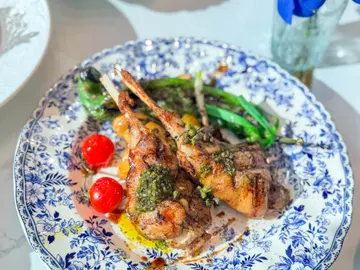 川式青辣椒蒜香煎羊架 