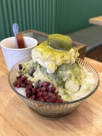 Matcha  shaved  ice