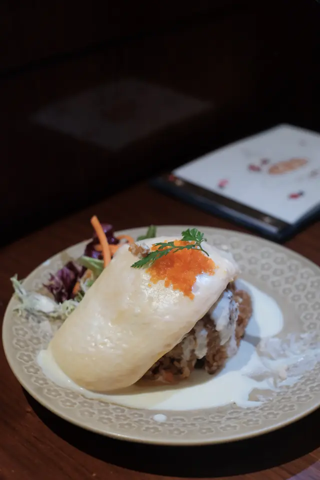 白雪椿芝士蛋包飯