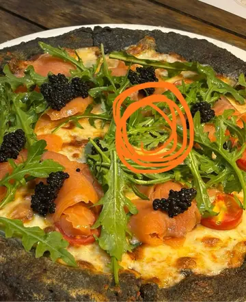 Salmon  Nero  pizza