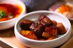 酱煮薯仔牛柳粒