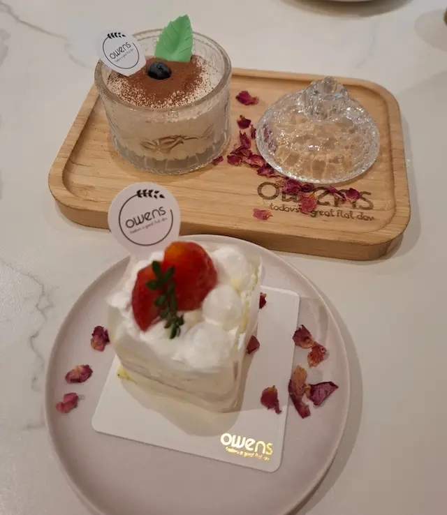 伯爵茶麻糬提拉米蘇 , 士多啤梨忌廉蛋糕