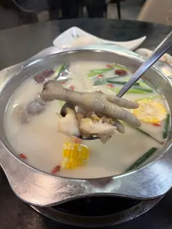 胡椒響螺豬骨鍋