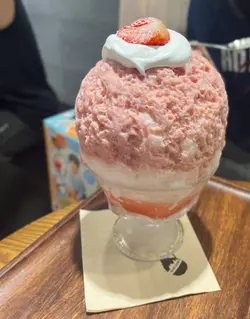 草莓Special配北海道牛乳奶