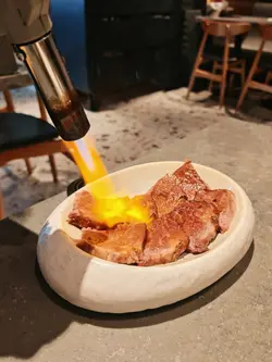 直火現炙牛肋骨