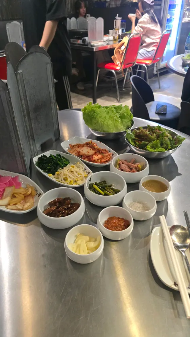 PB)五花肉+豬頭肉+豬排+烤豬 皮+黃油炒飯