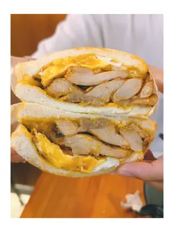 慢烤鸡腿蛋吐司