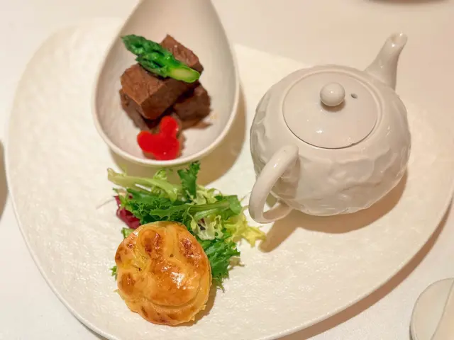 酥皮焗川味牛小排