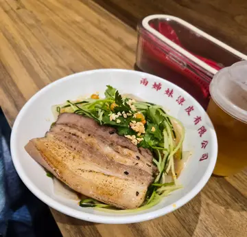 招牌兩姊姊涼皮