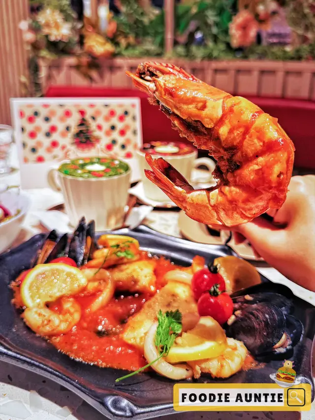 Mini Chrismas Dining for Two