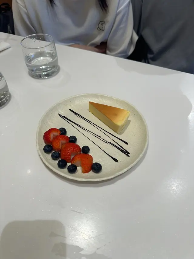 😼主食環境佳 可惜服務一般🐯